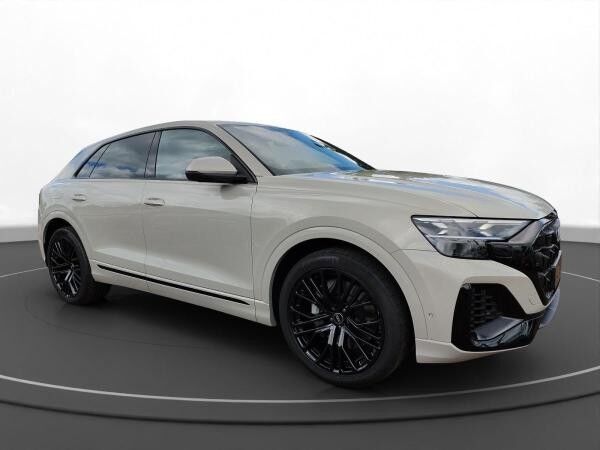 Audi Q8 SUV 55 TFSI e quattro tiptronic
