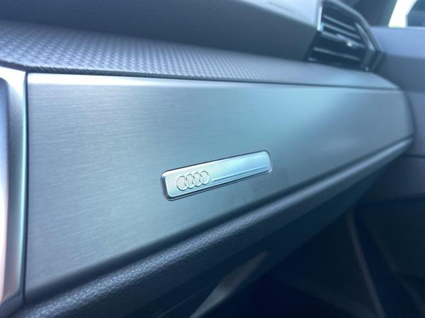 Audi Q3 Sportback S line 35 TFSI S tr. AHK LED ACC 19