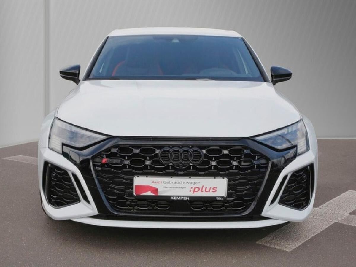 Audi RS3 RS 3 Lim. Sportabgas. 360°Cam Matrix-LED HuD B&O