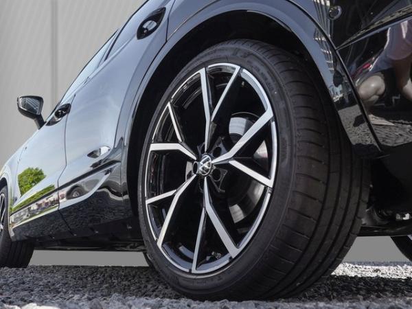 Volkswagen Touareg 3,0 TDI 4MOTION Automatik R-Line AHK WR