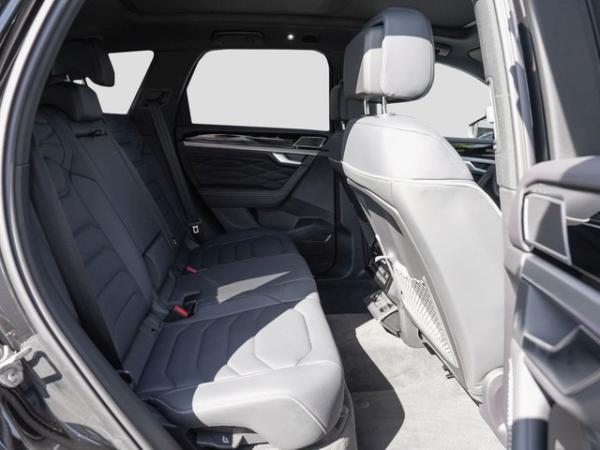 Volkswagen Touareg 3,0 TDI 4MOTION Automatik R-Line AHK WR