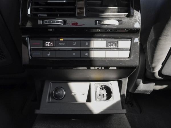 Volkswagen Touareg 3,0 TDI 4MOTION Automatik R-Line AHK WR