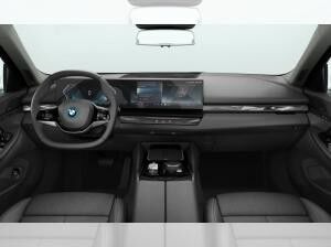 BMW i5 Touring *frei konfigurierbar*