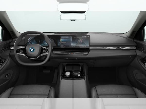 BMW i5 Touring *frei konfigurierbar*