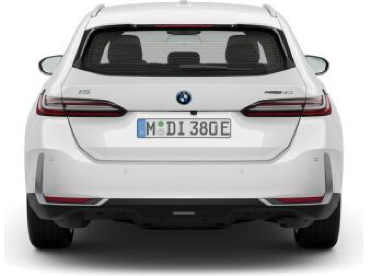BMW i5 Touring *frei konfigurierbar*
