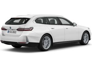 BMW i5 Touring *frei konfigurierbar*