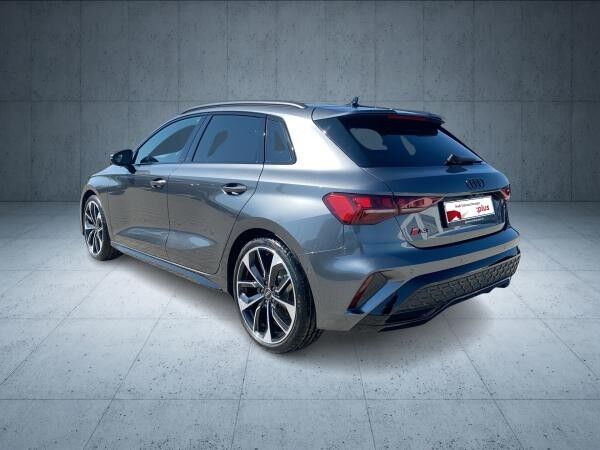 Audi A3 Sportback S line 35TFSI S tr. LED 19Ž AHK