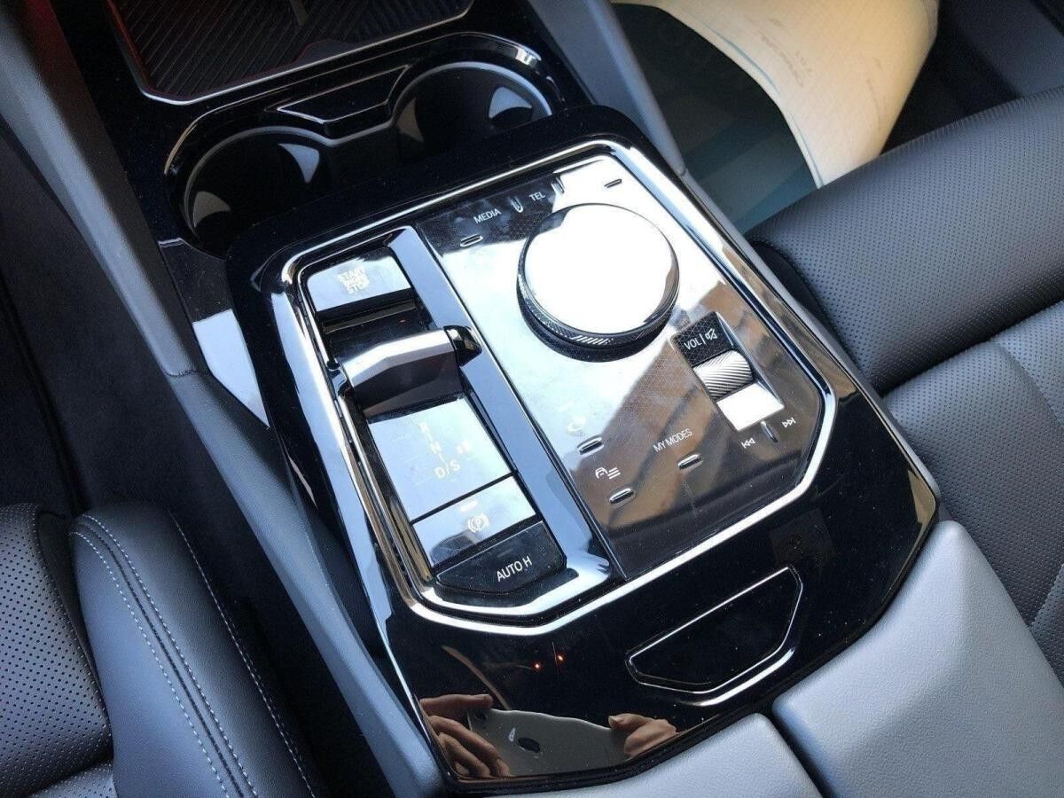 BMW 540 d xDrive Touring AKTION M-PRO STHZ AHK BMW 540 d xDrive Touring AKTION M-PRO STHZ AHK