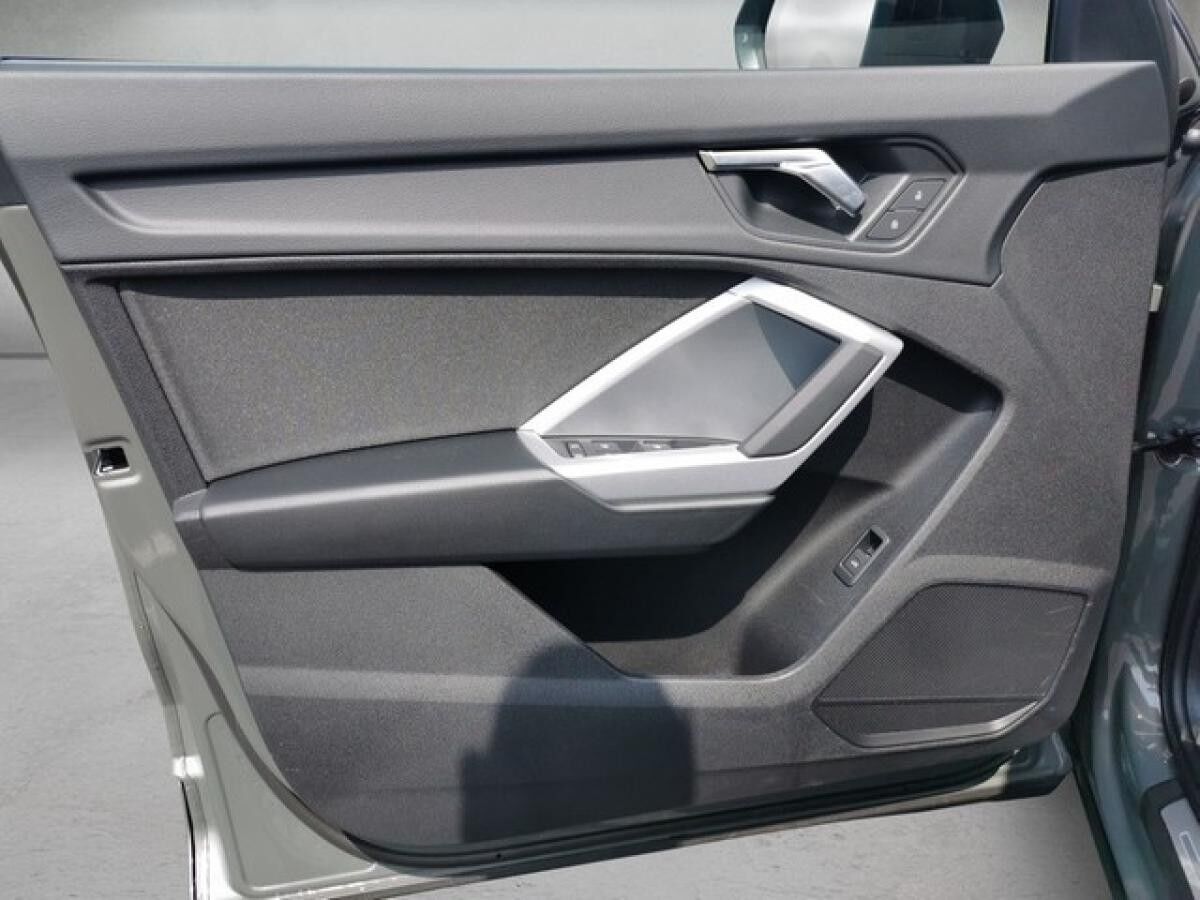 Audi Q3 S line 35 TFSI S tronic *ACC*AHK*VC*LED*