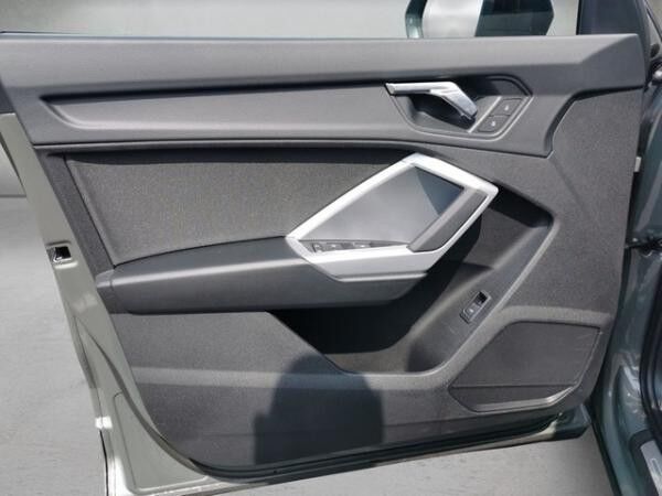 Audi Q3 S line 35 TFSI *ACC*AHK*VC*LED*