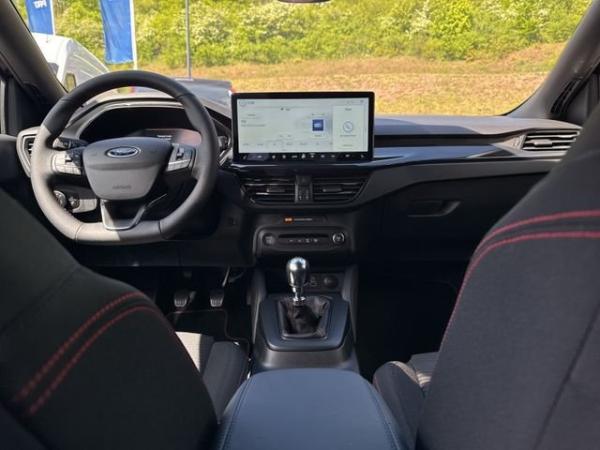 Ford Focus FOCUS 1,0L ECOBOOST ST-LINE X #RFK #TEMPOMAT  #EASYPARKING