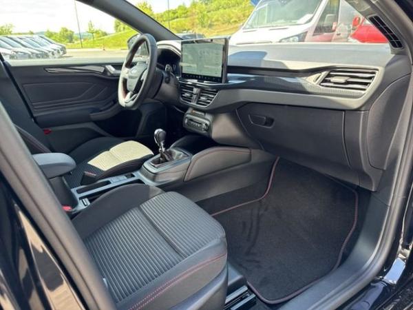 Ford Focus FOCUS 1,0L ECOBOOST ST-LINE X #RFK #TEMPOMAT  #EASYPARKING