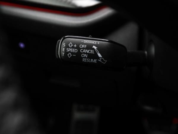 Skoda Octavia Combi Sportline 1.5 TSI mHEV Navi Pano ACC