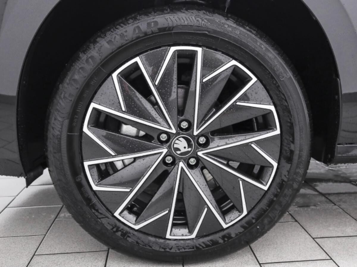 Skoda Kamiq Tour 1.5 TSI Navi ACC Kamera