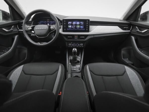Skoda Kamiq Tour 1.5 TSI Navi ACC Kamera