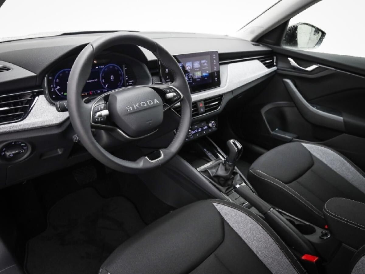 Skoda Kamiq Tour 1.5 TSI Navi ACC Kamera