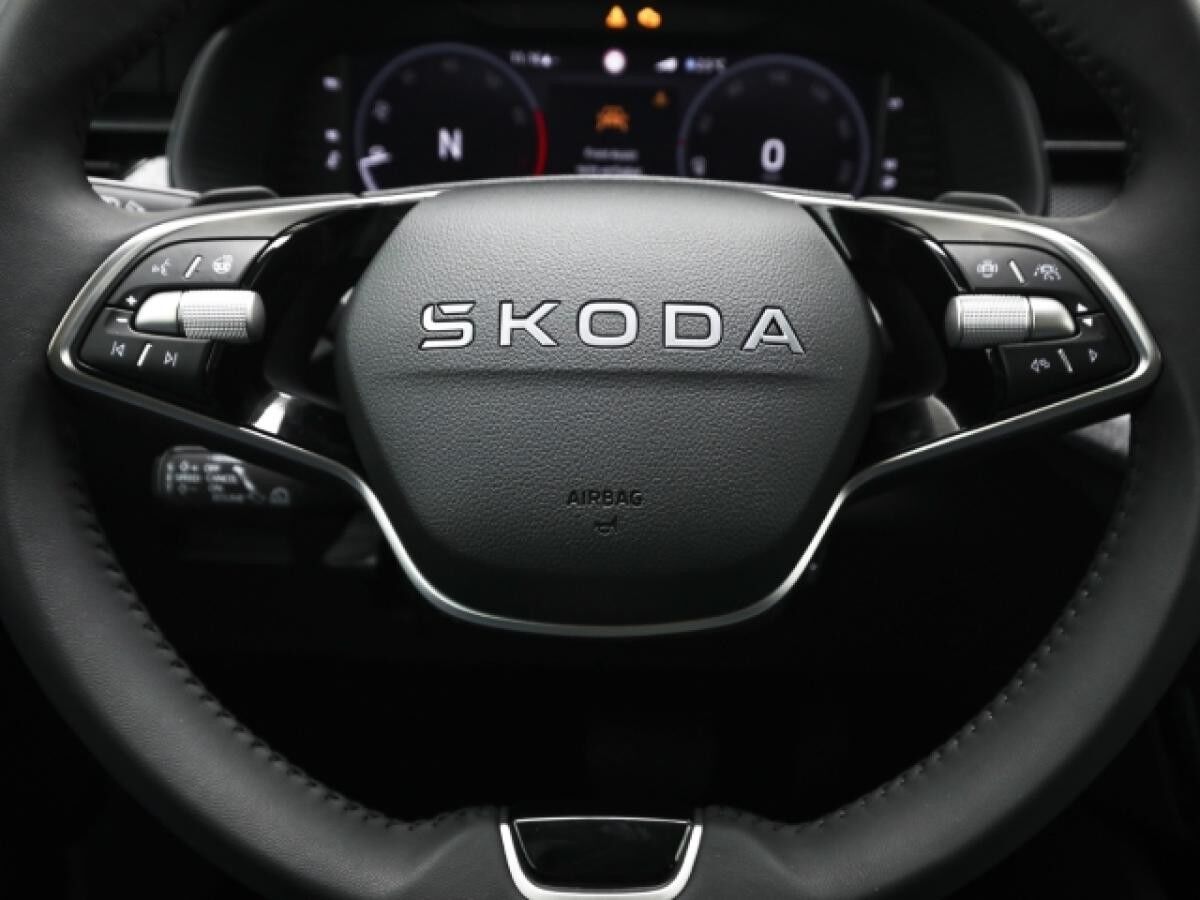 Skoda Kamiq Tour 1.5 TSI Navi ACC Kamera