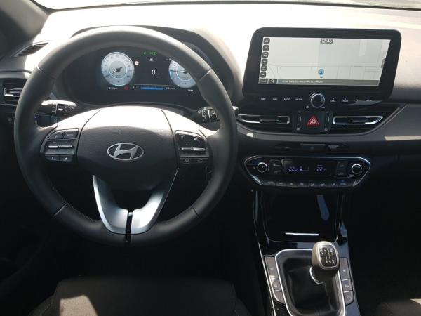Hyundai i30 1.0 T-GDI Advantage *LED*NAVI*SHZ*
