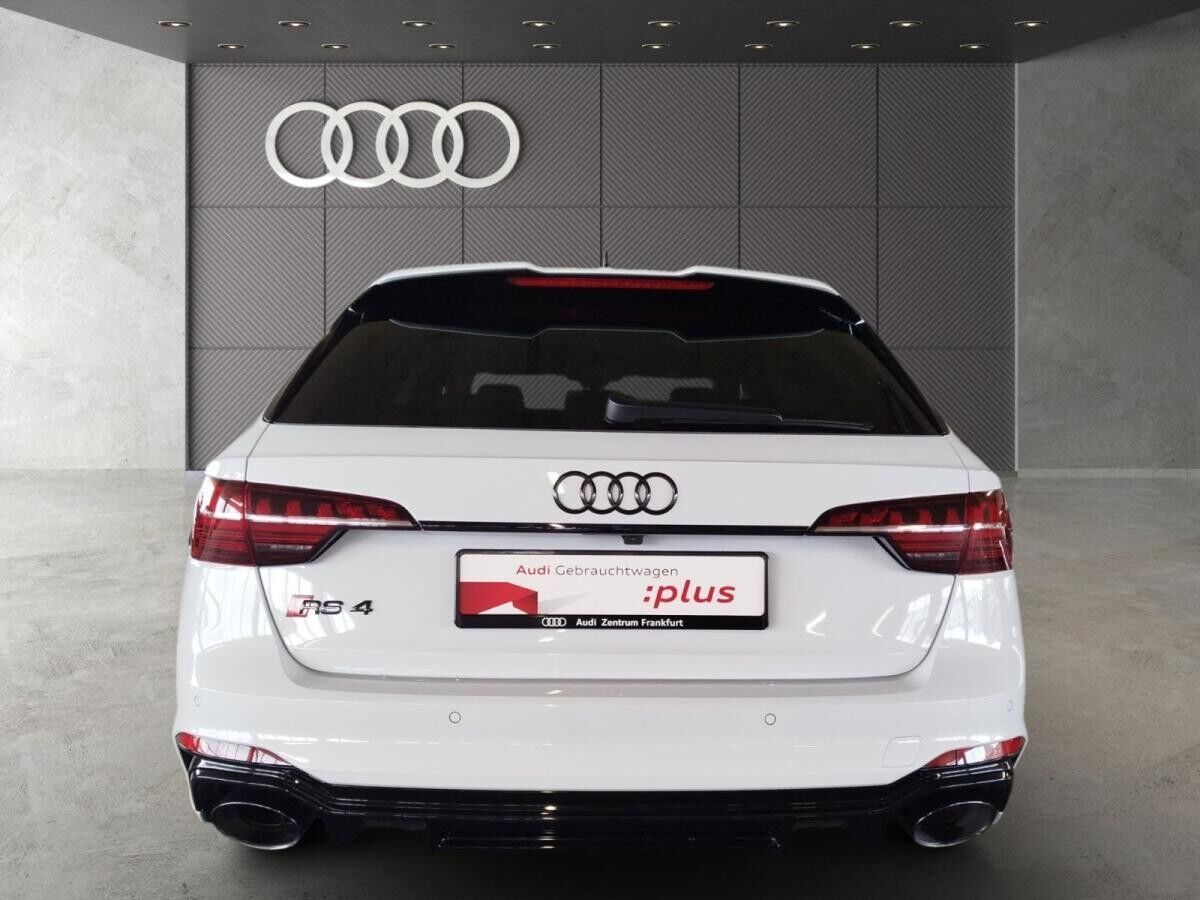 Audi RS4 Avant tiptronic MatrixLED HuD RS-Sportabgasanlage