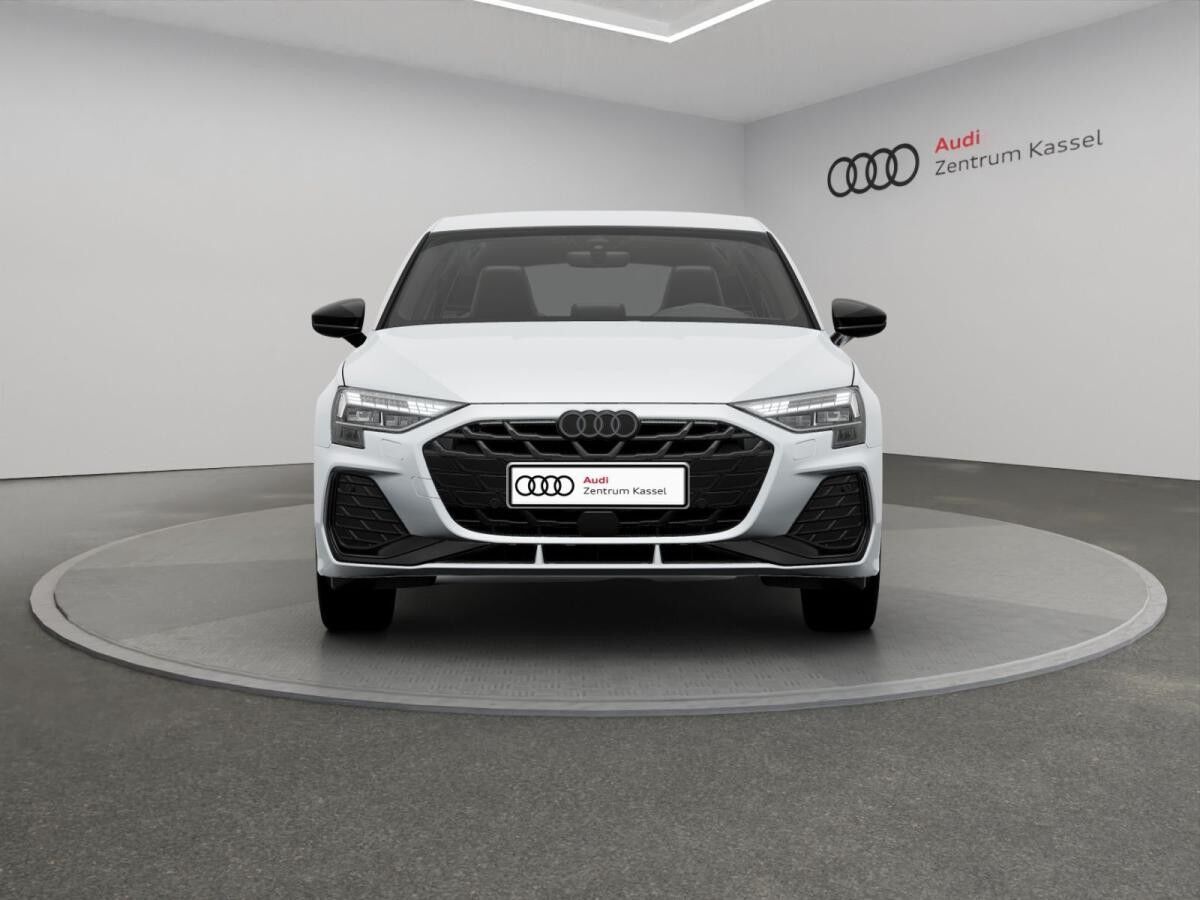 Audi A3 Sportback 45 TFSIe S line LED Navi Rü 18" Audi A3 Sportback 45 TFSIe S line LED Navi Rü 18"