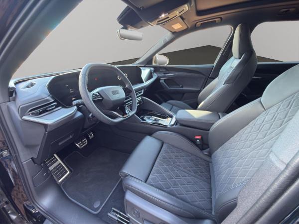 Audi Q5 SUV TDI quattro S line Matrix LED Pano HuD Audi Q5 SUV TDI quattro S line Matrix LED Pano HuD