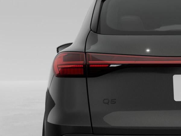 Audi Q5 SUV TDI quattro S line Matrix LED Pano HuD