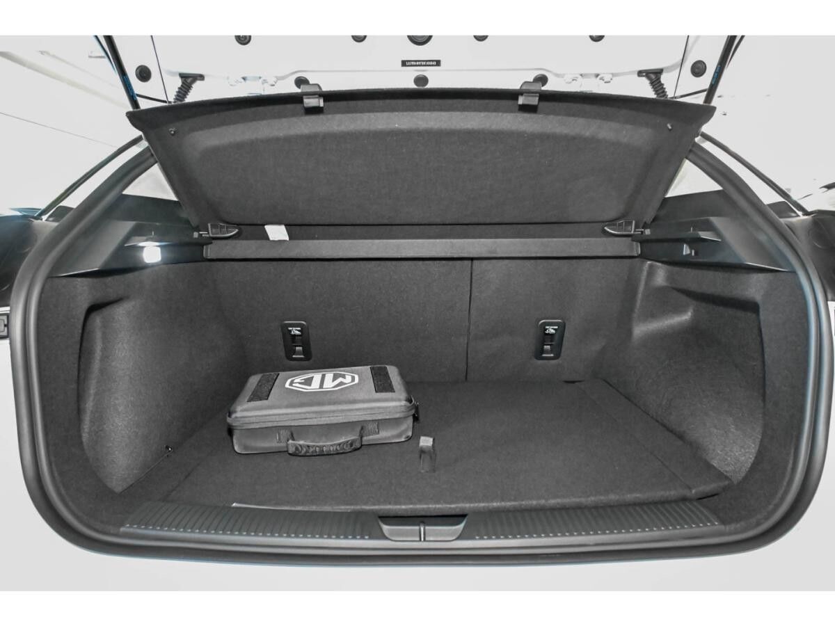 MG MG4 Standard Elektro Navi+ StandHZG