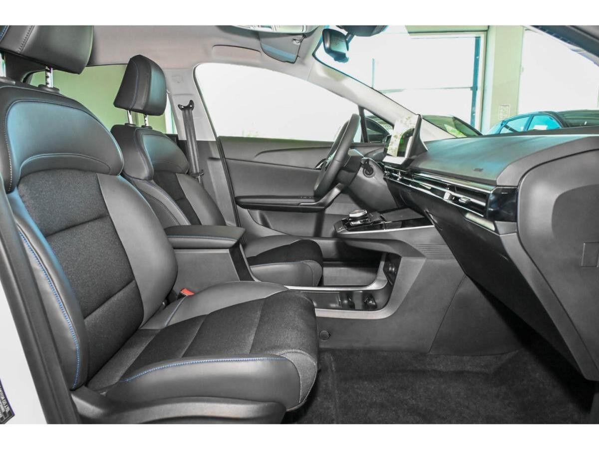 MG MG4 Standard Elektro Navi+ StandHZG