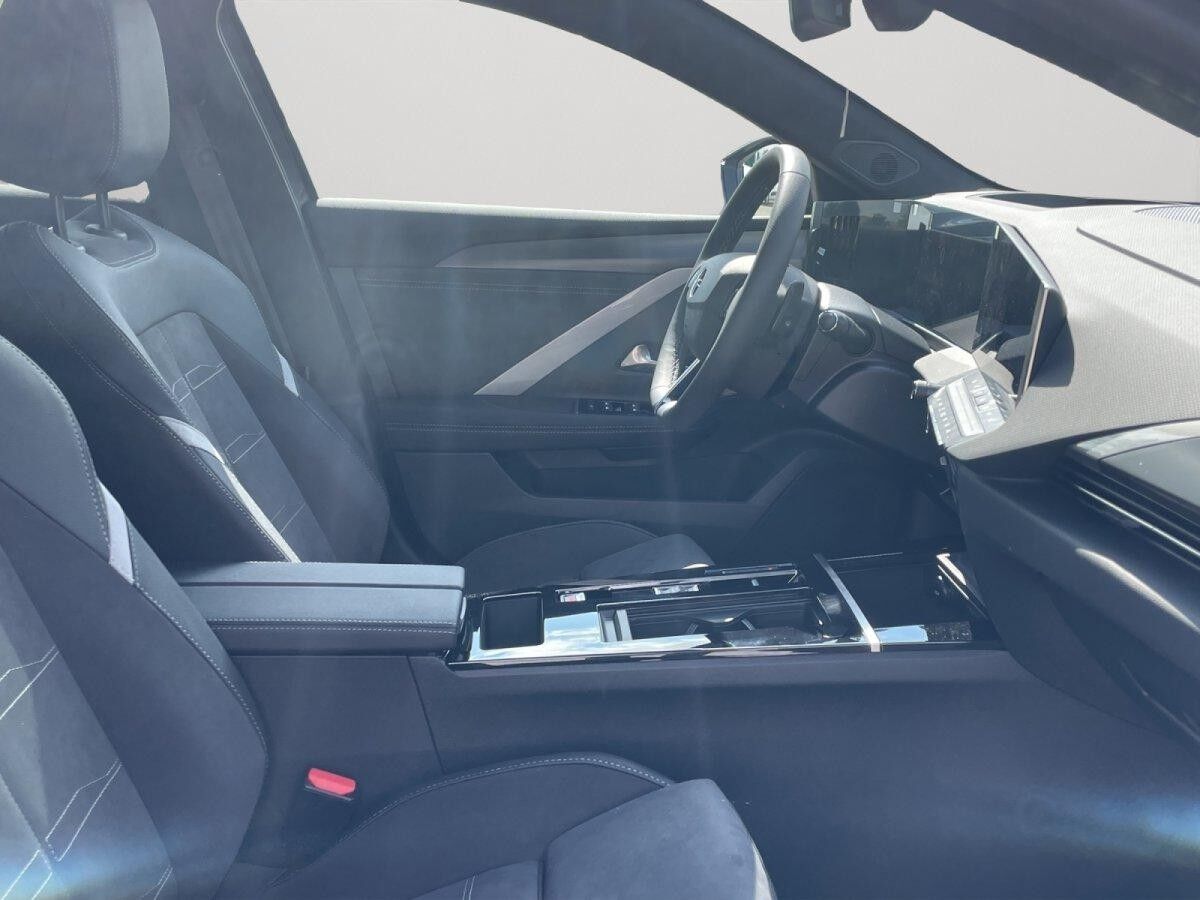 Opel Astra 1.2 AT ULTIMATE LED/NAVI/KAMERA/LENKRAD+SHZ-sofort Verfügbar-