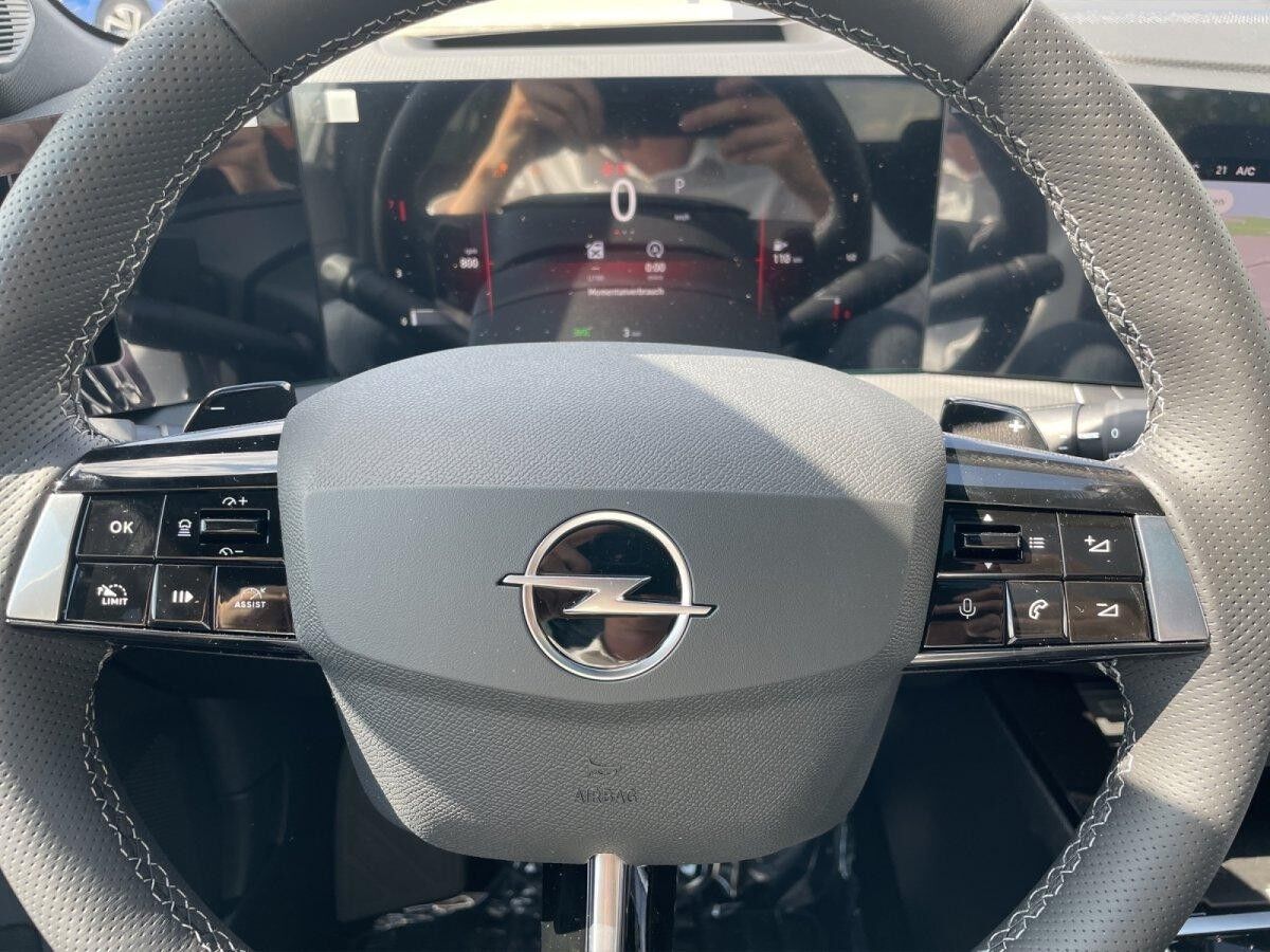 Opel Astra 1.2 AT ULTIMATE LED/NAVI/KAMERA/LENKRAD+SHZ-sofort Verfügbar-