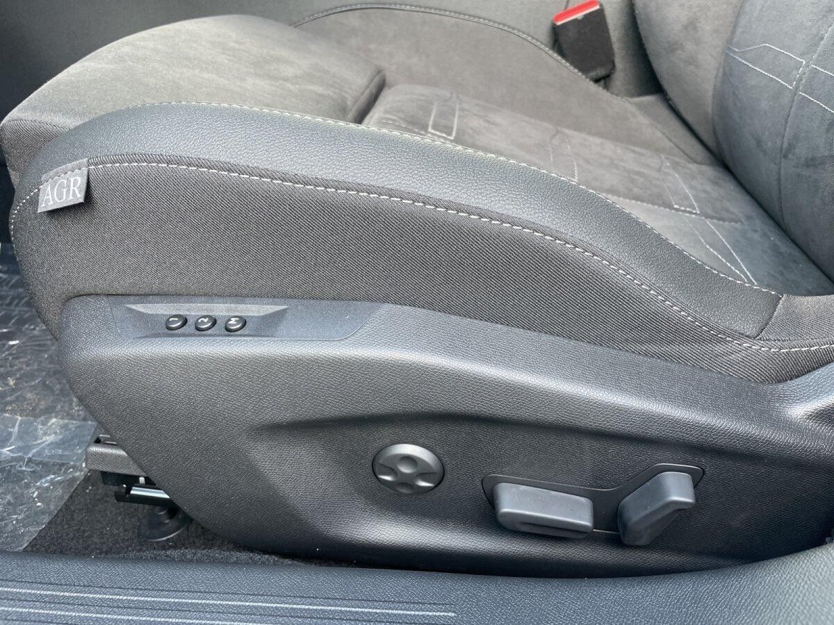 Opel Astra 1.2 AT ULTIMATE LED/NAVI/KAMERA/LENKRAD+SHZ-sofort Verfügbar-