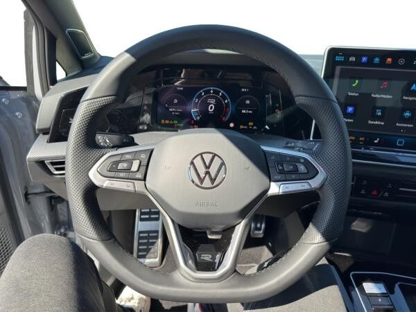 Volkswagen Golf VIII 1.5 eTSI DSG R-Line *