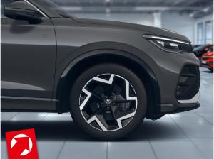 Volkswagen Tiguan R-Line 1,5 eHybrid OPF (150 PS)/(115 PS) DSG*AHK*WINTERRÄDER*GEWERBE