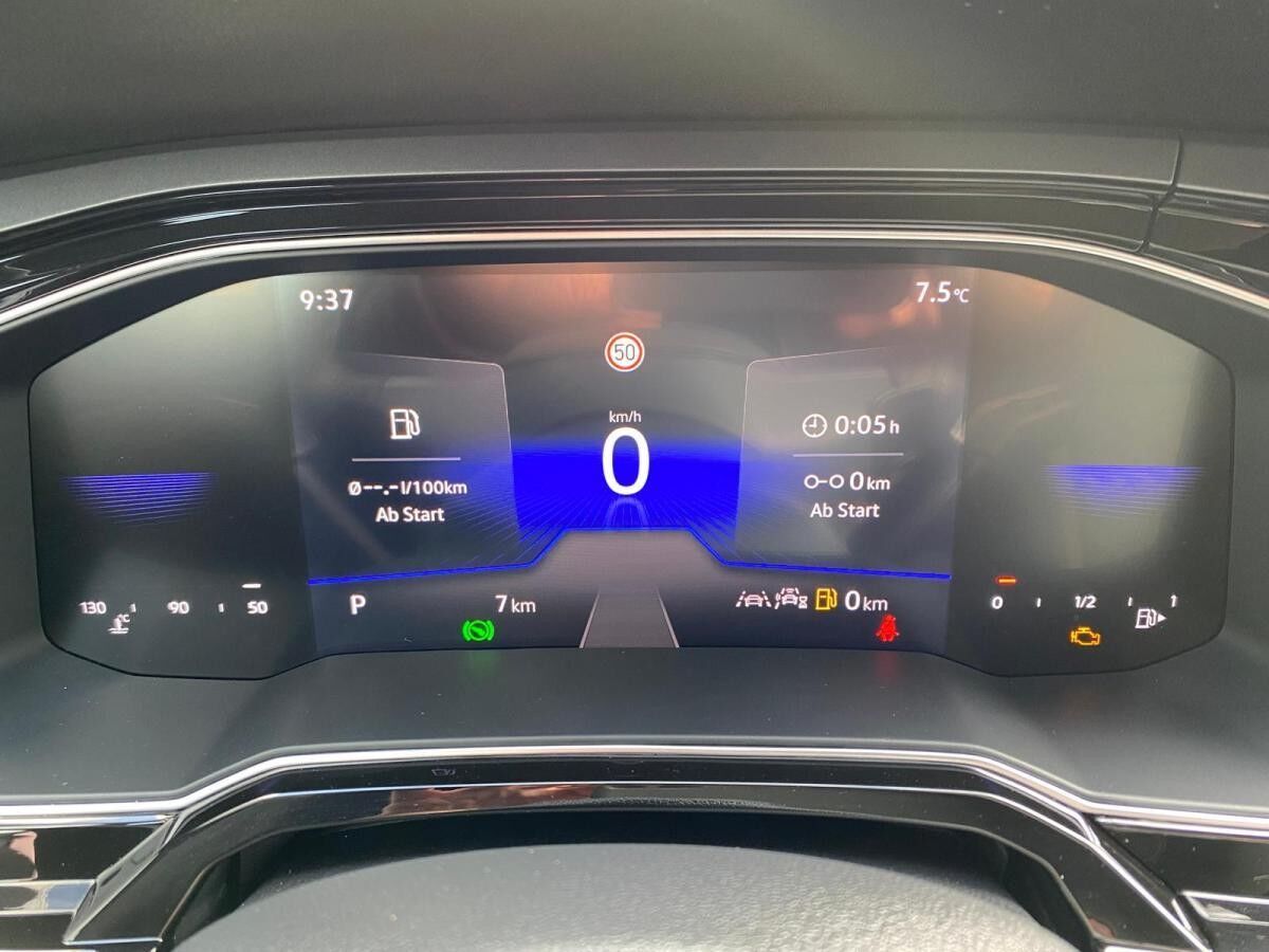 Volkswagen Taigo 1.5 TSI DSG R-LINE MATRIX-LED ACC KAMERA