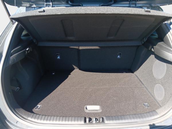 Kia Ceed ceed 1.5 T-GDI- GT Line ACC Navi FLA elSitz LM