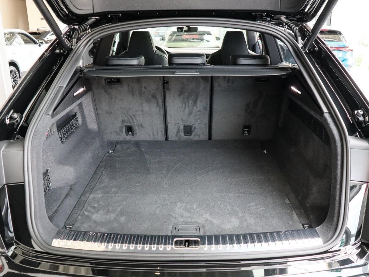 Audi Q8 SUV 50 TDI quattro tiptronic Audi Q8 SUV 50 TDI quattro tiptronic