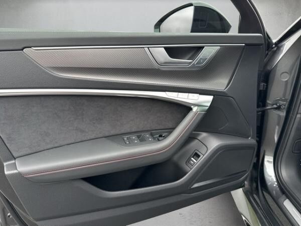 Audi RS6 Avant quattro tiptronic