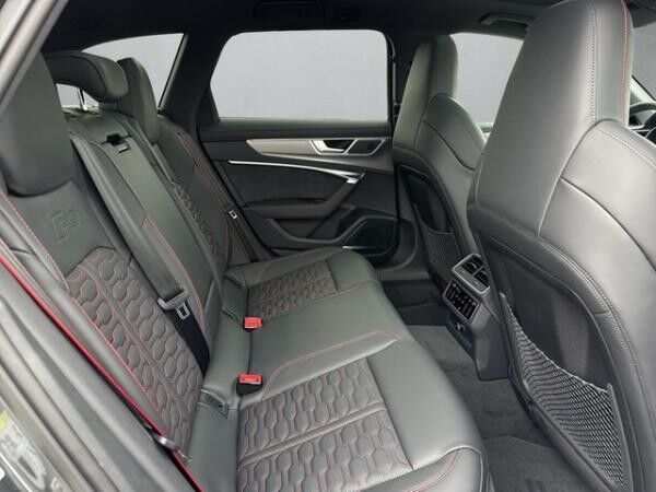 Audi RS6 Avant quattro tiptronic