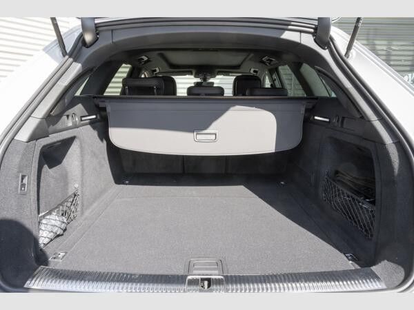 Audi A4 Avant S line 40 TFSI quattro S tronic HeadUp*AHK*Pano*Matrix
