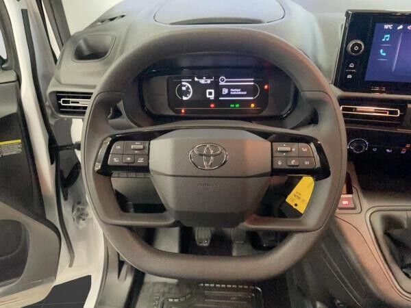 Toyota Proace City 1.5 D4D 100 PS L1 Meister / Hecktüren verglast **Engelbart-Aktion**