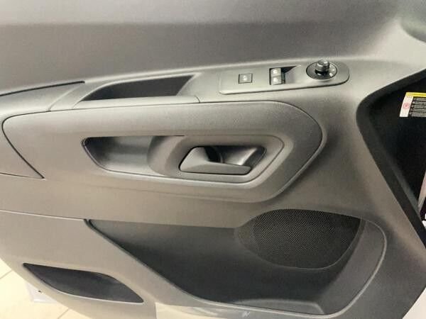Toyota Proace City 1.5 D4D 100 PS L1 Meister / Hecktüren verglast **Engelbart-Aktion**