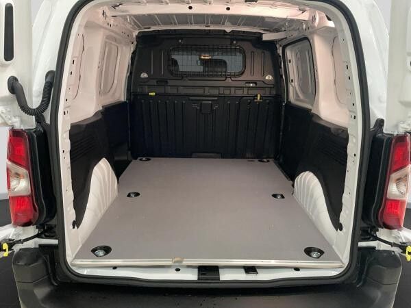 Toyota Proace City 1.5 D4D 100 PS L1 Meister / Hecktüren verglast **Engelbart-Aktion**