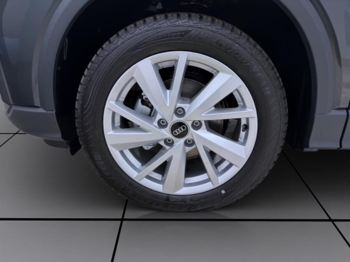 Audi Q2 30 TFSI MATRIX KAMERA SITZHZG PDC