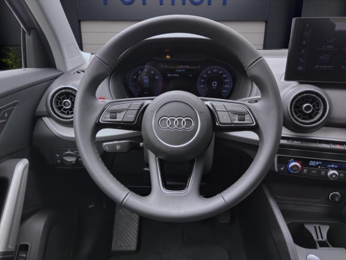 Audi Q2 30 TFSI MATRIX KAMERA SITZHZG PDC