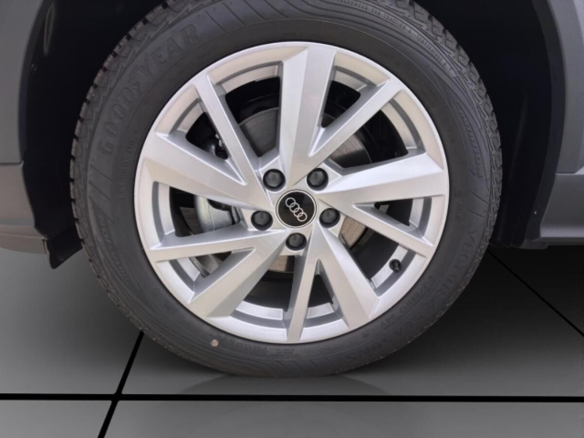 Audi Q2 30 TDI MATRIX SITZHZG KAMERA PDC