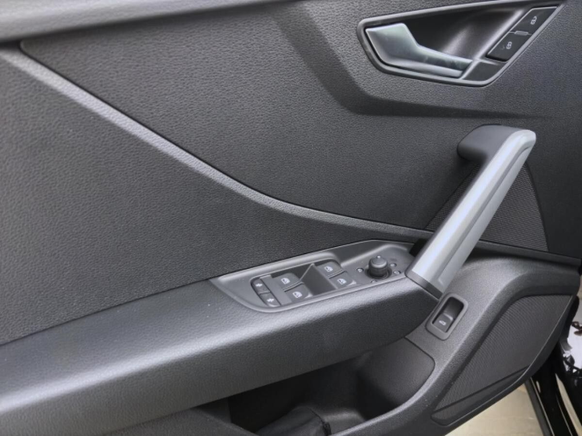 Audi Q2 30 TDI MATRIX SITZHZG KAMERA PDC