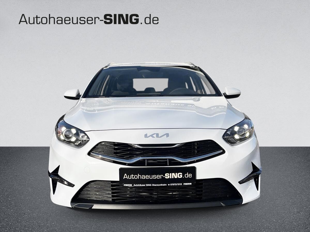 Kia Ceed SW Kombi Automatik Navi SHZ Kamera AppleCar