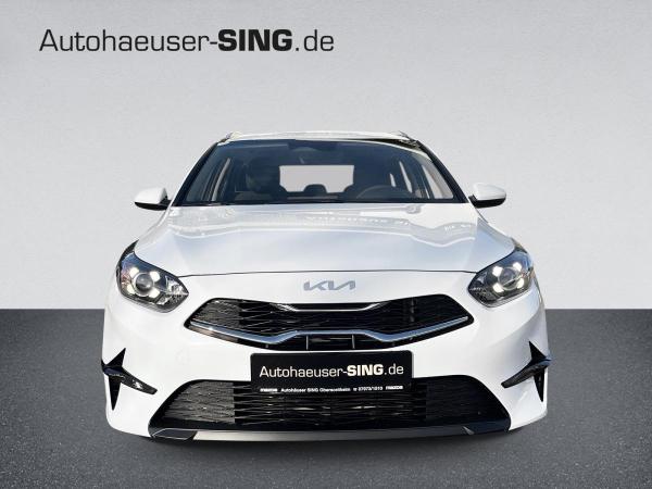 Kia Ceed SW Kombi Automatik Navi SHZ Kamera AppleCar