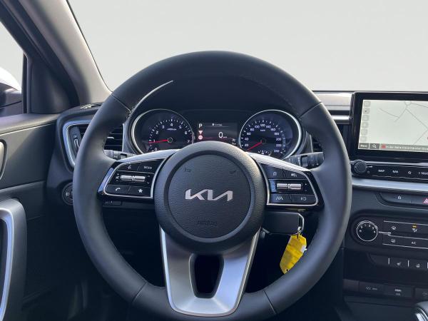 Kia Ceed SW Kombi Automatik Navi SHZ Kamera AppleCar