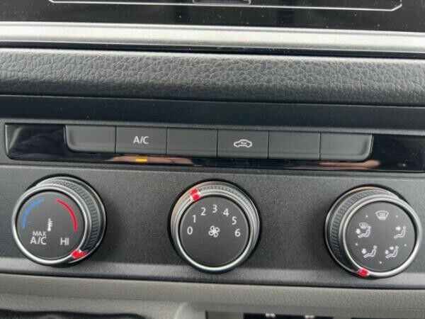 Volkswagen Crafter 35 Kasten LRHD 2.0 TDI 103 KW *Schiebetür links*Kamera*PDC*Klima